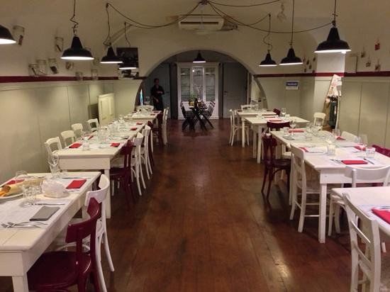 La Birretta Beershop