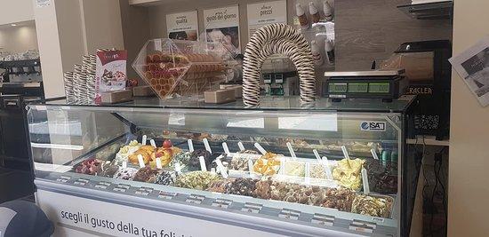 Bar Caffetteria Gelateria Crema e cioccolato