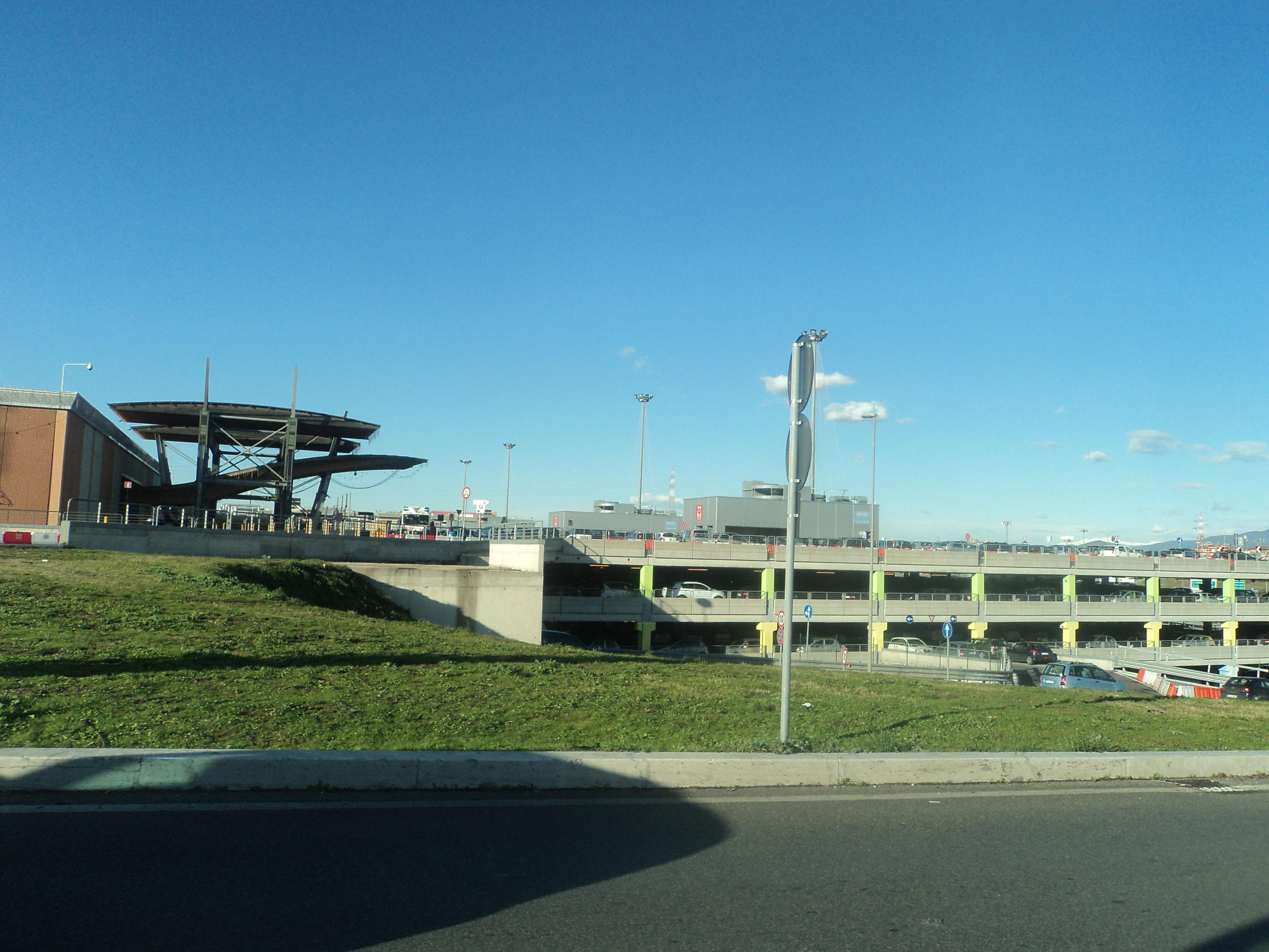 Centro Commerciale Roma Est